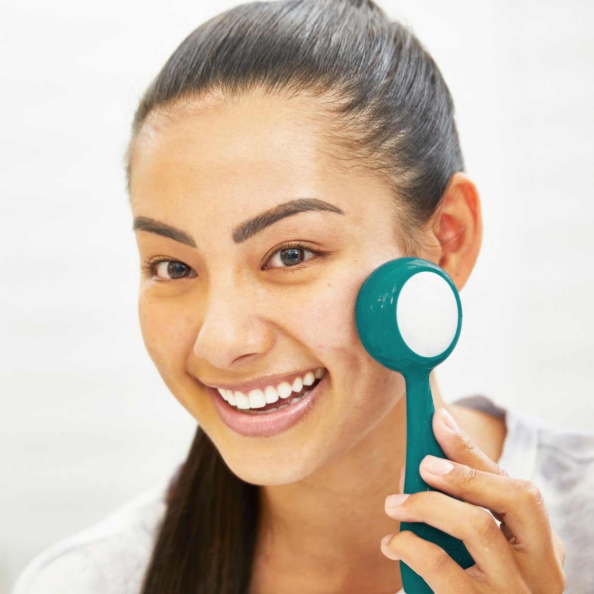 How to Reduce Redness and Strengthen the Skin Barrier