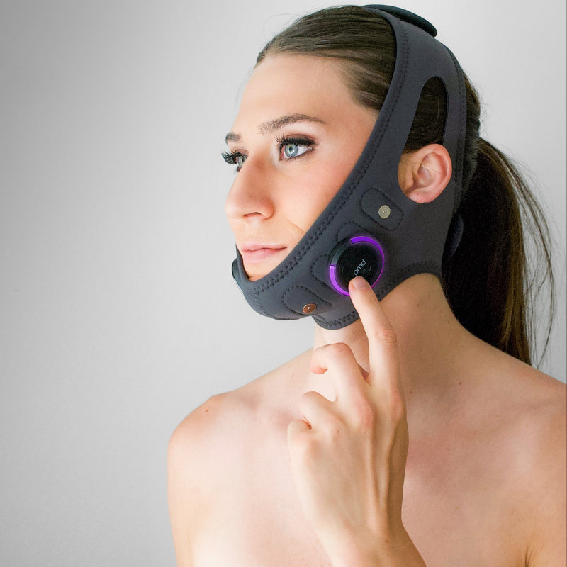 Woman using PMD Smas headband for desktop background